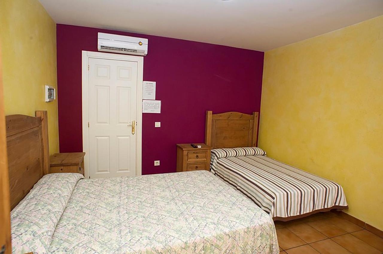 Hostal Velarde Talavera de la Reina Εξωτερικό φωτογραφία