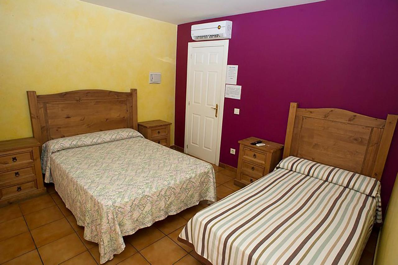 Hostal Velarde Talavera de la Reina Εξωτερικό φωτογραφία